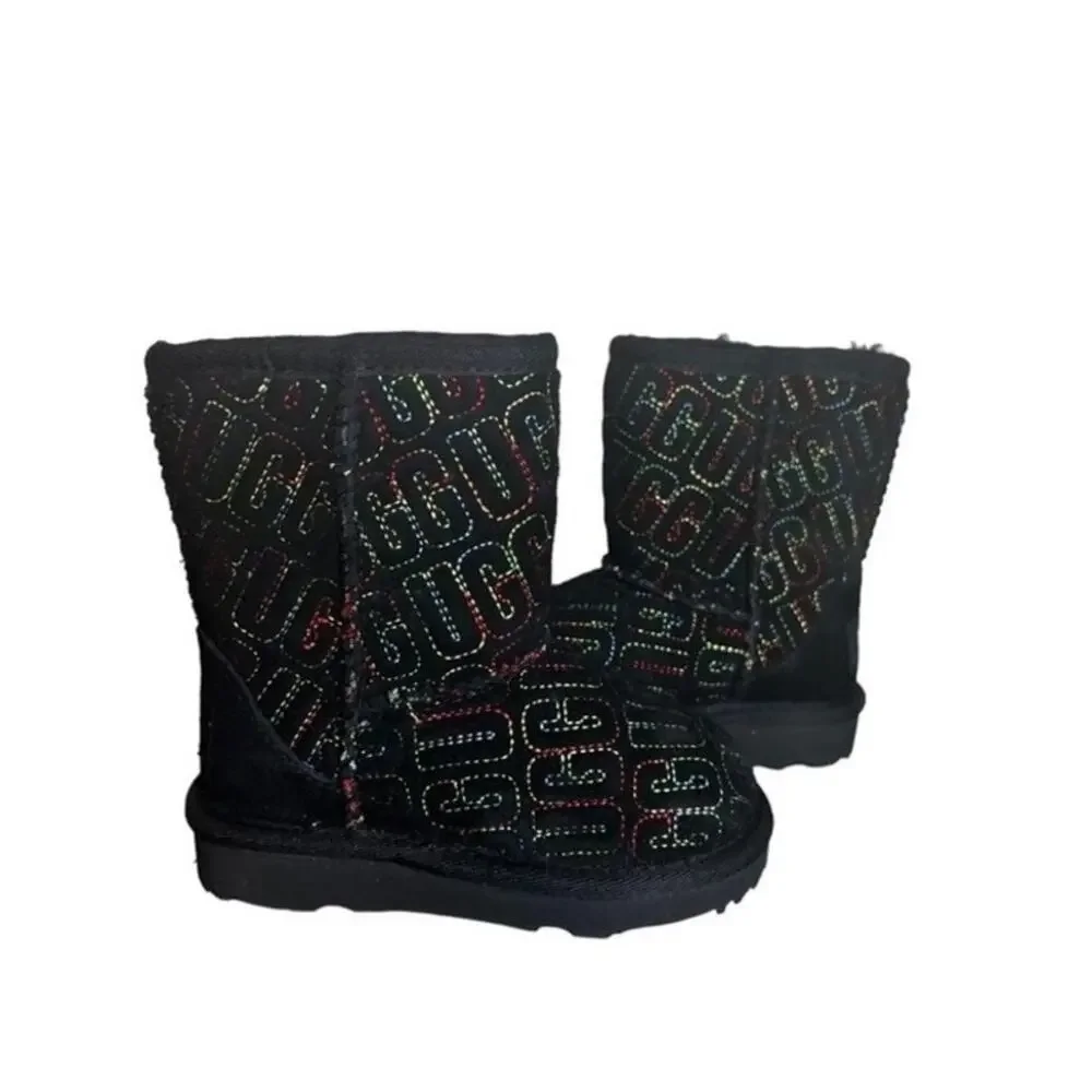 UGG Classic II Graphic Stitch Short Boots Baby size 6